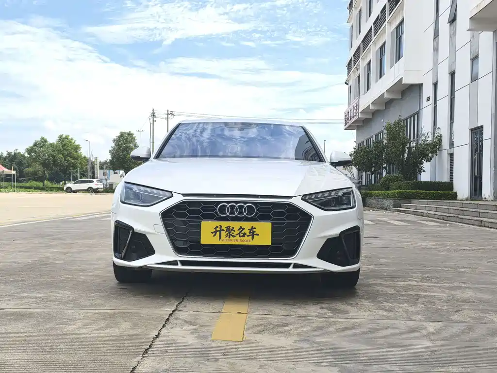 Audi A4L 2021