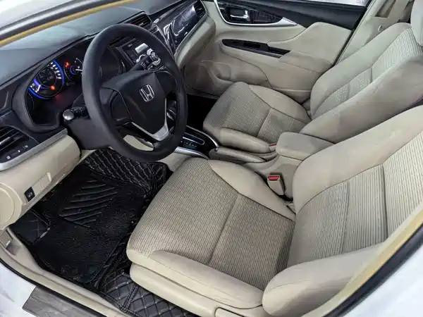 Honda Crider 2014
