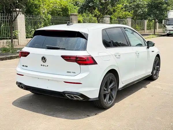 Volkswagen Golf 2022
