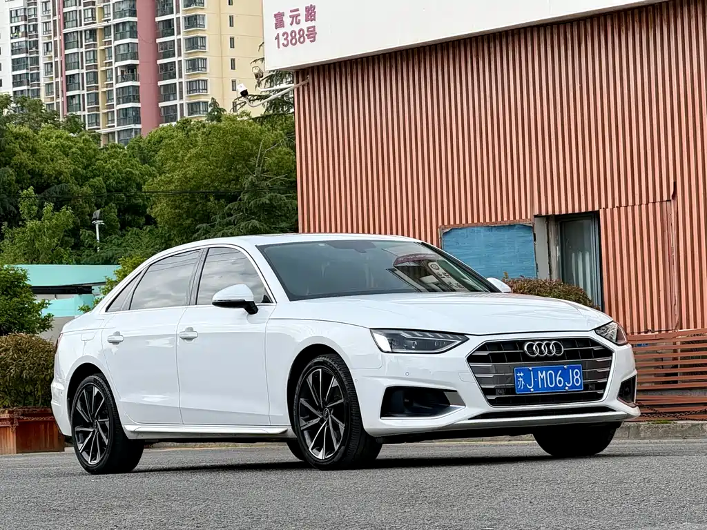 Audi A4L 2022 — фото 8