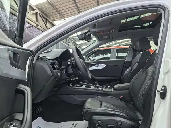 Audi A4L 2023