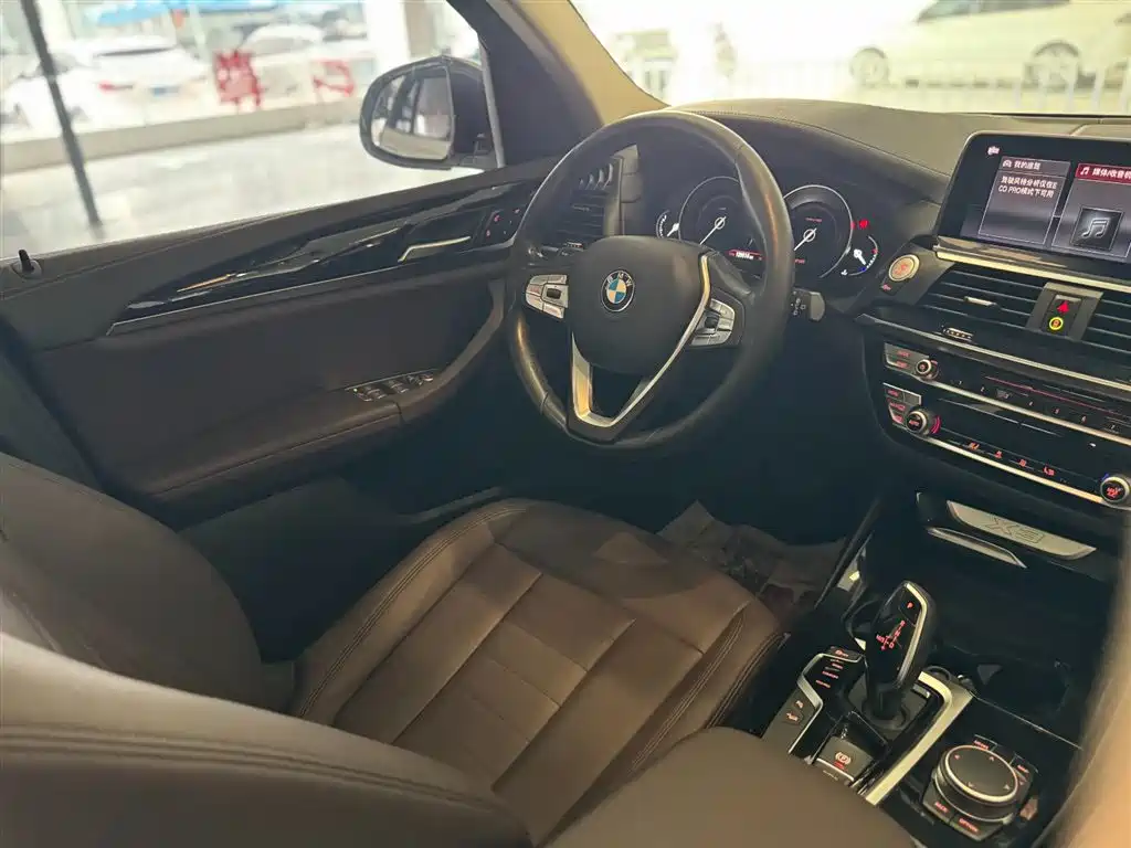 BMW X3 2018 — фото 16