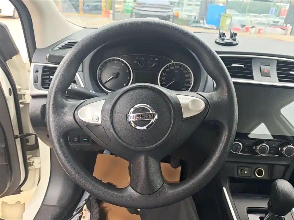 Nissan Sylphy 2021 — фото 11