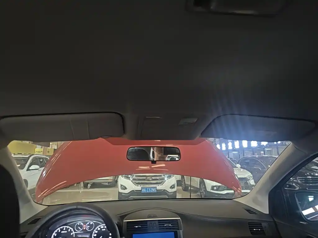 Nissan Tiida 2015 — фото 18