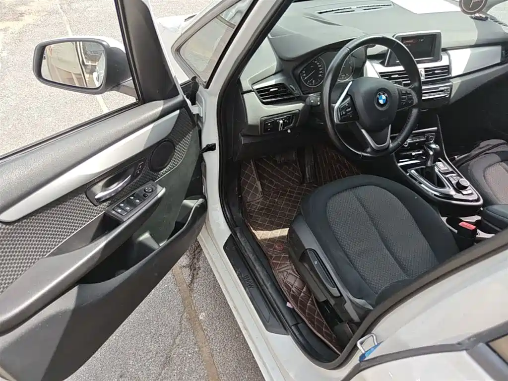 BMW 2 Series Gran Tourer 2018 — фото 16