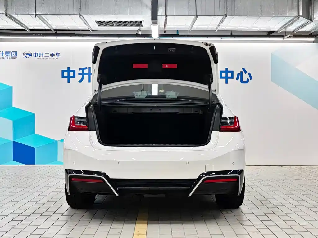 BMW i3 2026 — фото 25