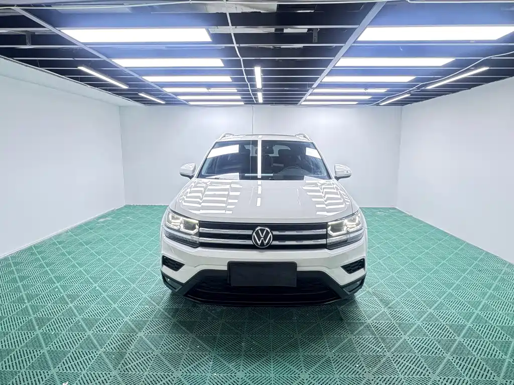 Volkswagen Tharu 2022 — фото 2