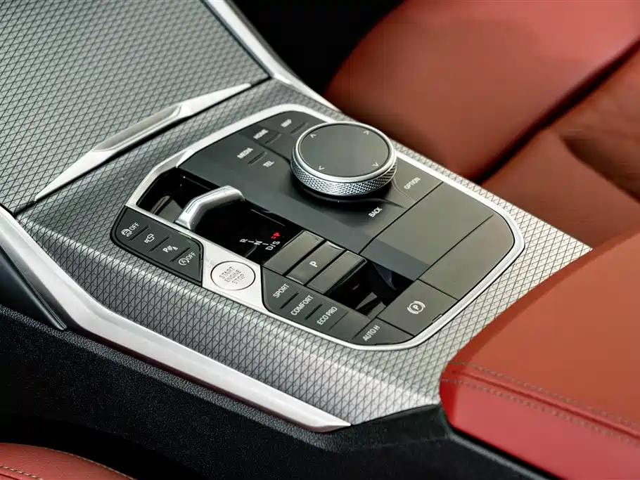 BMW 3 Series 2025 — фото 12