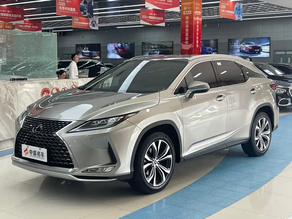 Lexus RX 2021 — фото 1