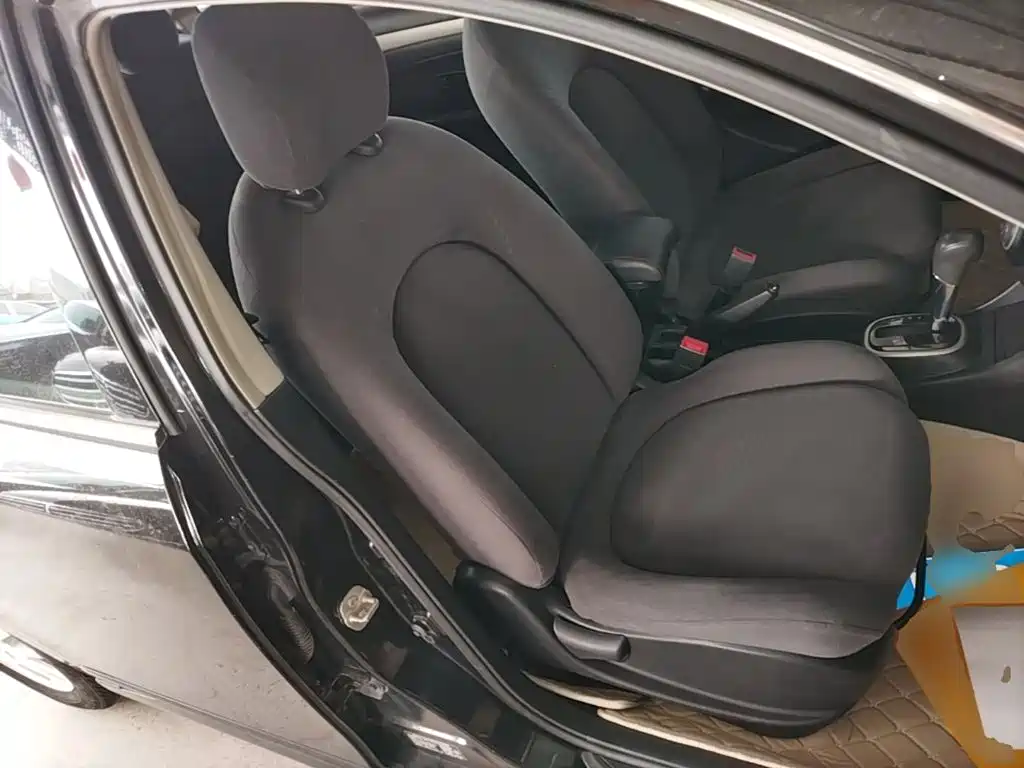 Nissan Sylphy 2019 — фото 25