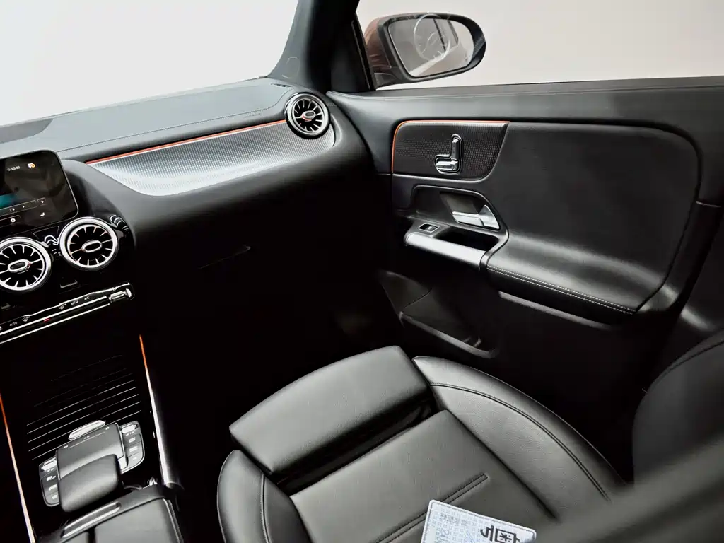Mercedes-Benz GLA 2020 — фото 10