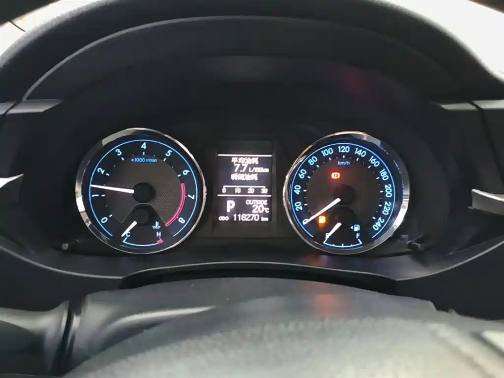 Toyota Corolla 2015 — фото 12