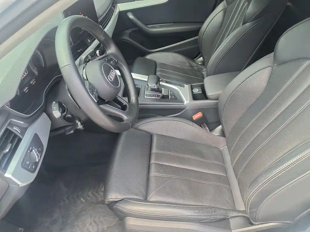 Audi A4L 2020