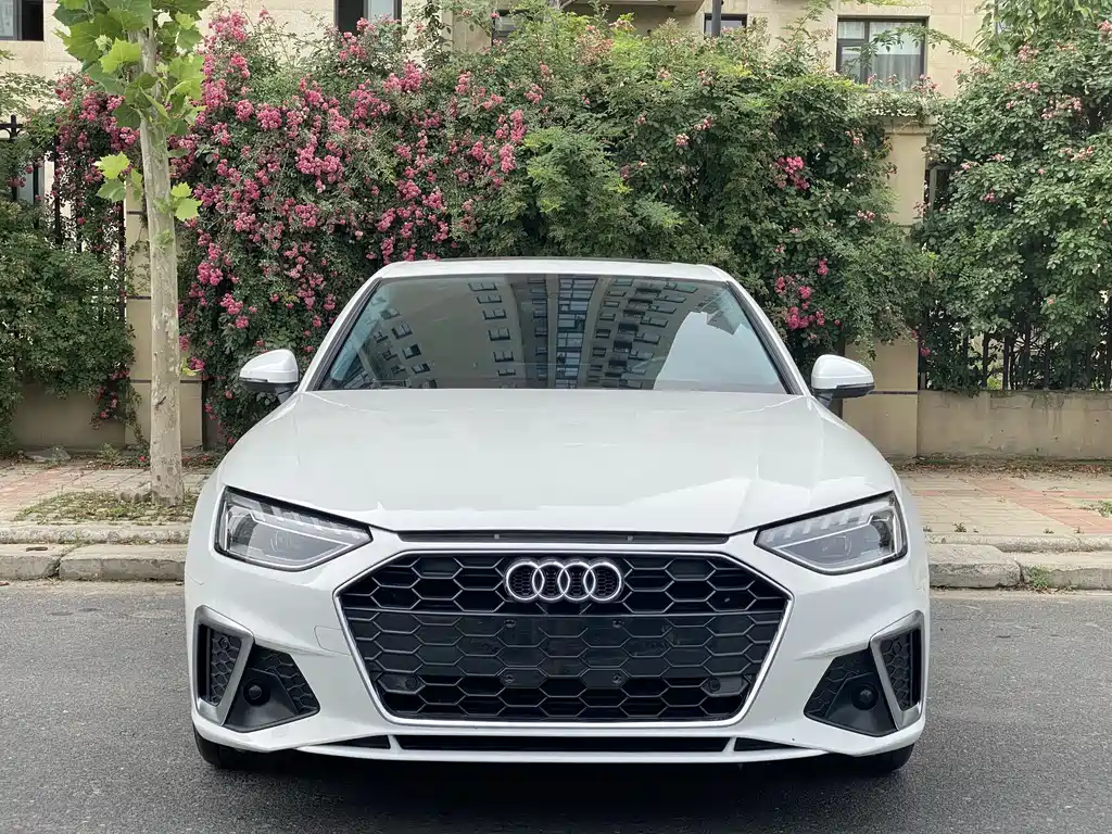 Audi A4L 2020 — фото 2