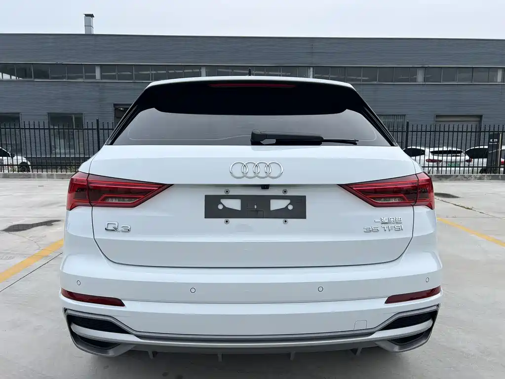 Audi Q3 2023