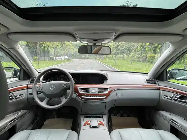Mercedes-Benz S-Class 2008