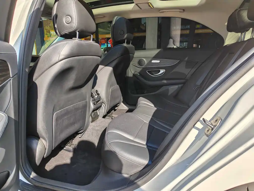 Mercedes-Benz C-Class 2020