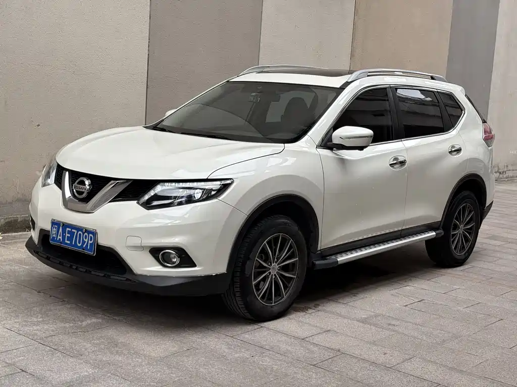 Nissan X-Trail 2015