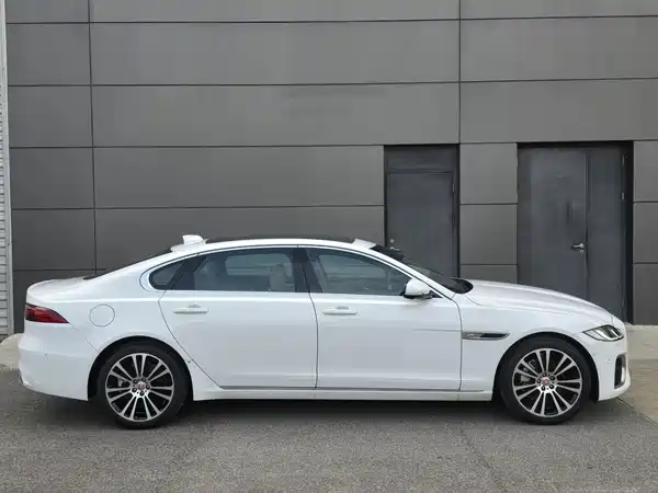 Jaguar XFL 2025