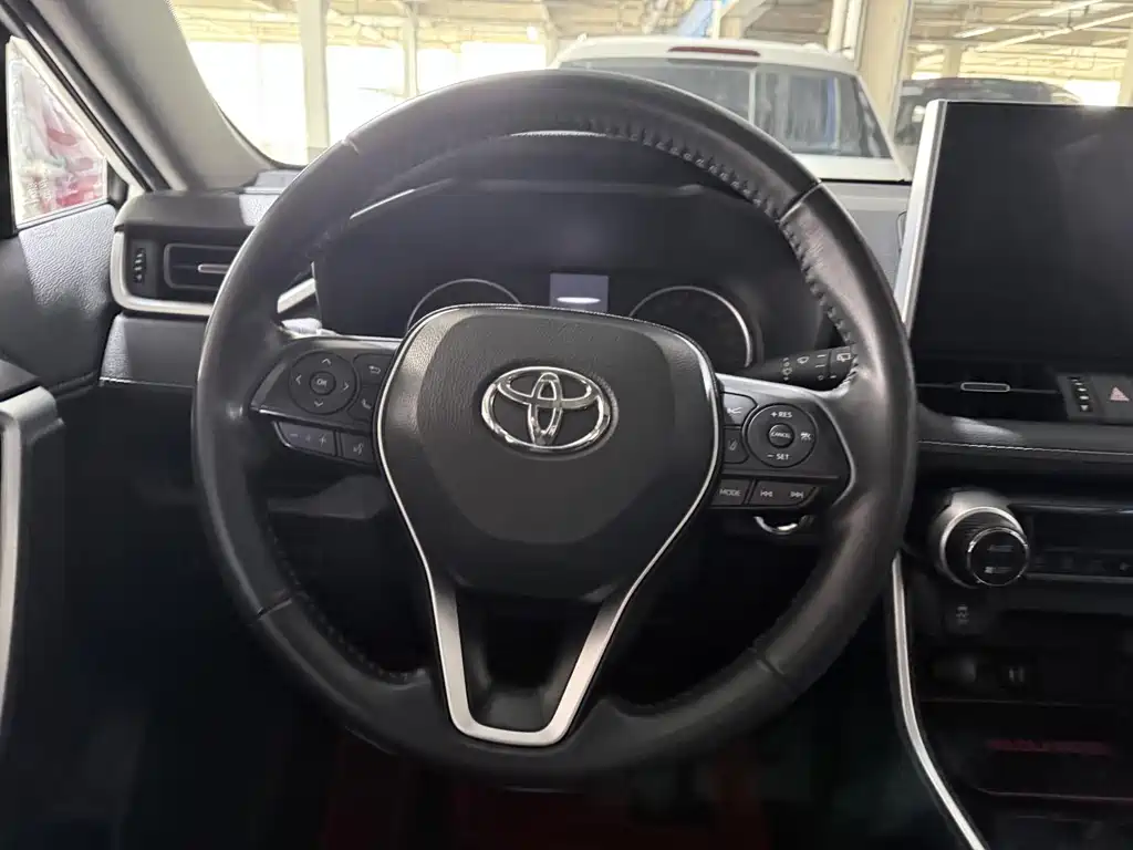 Toyota Wildlander 2023 — фото 12