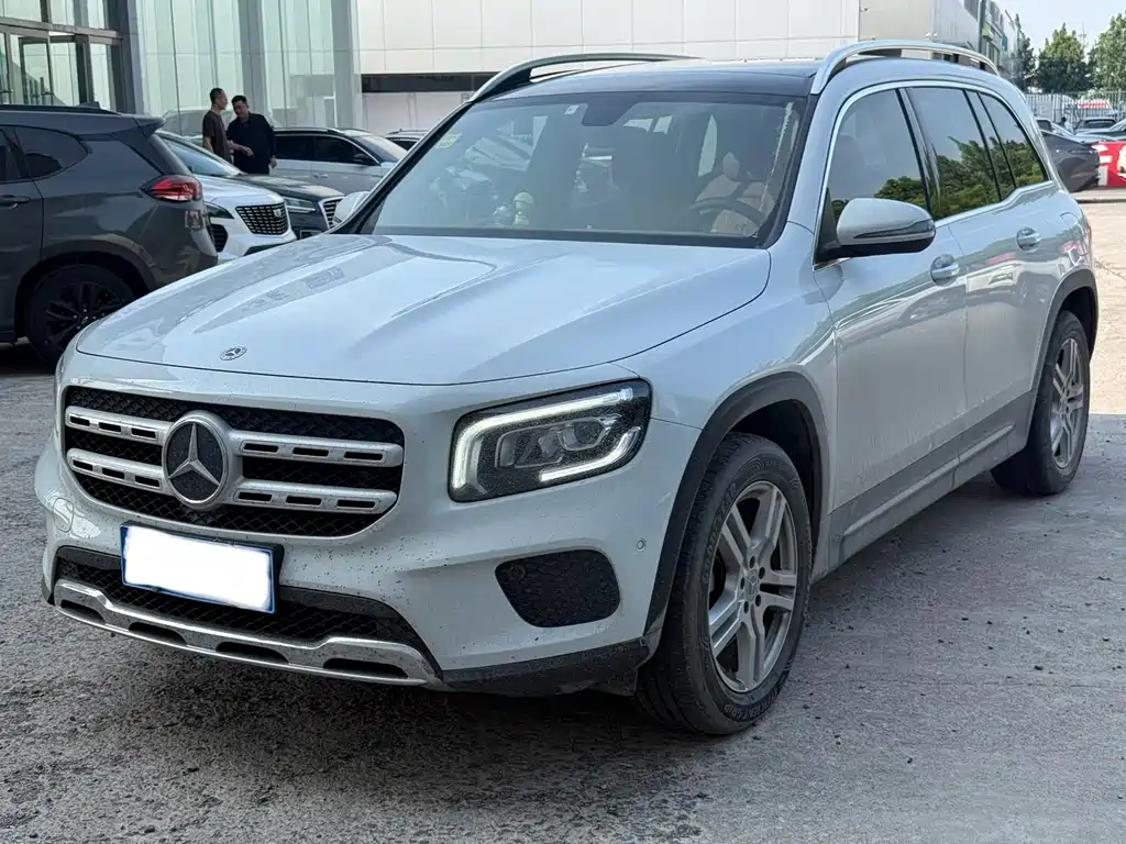 Mercedes-Benz GLB 2021