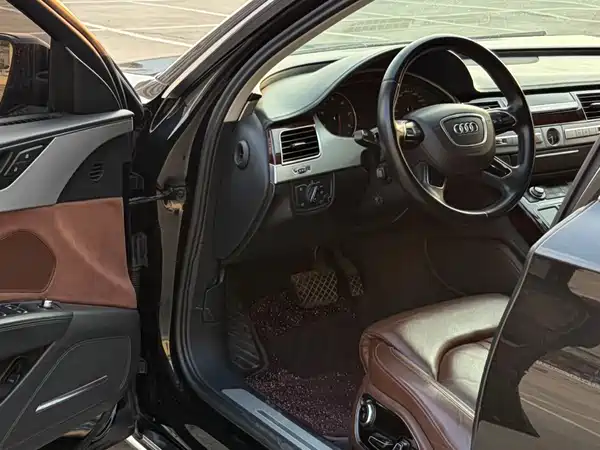 Audi A8 2013