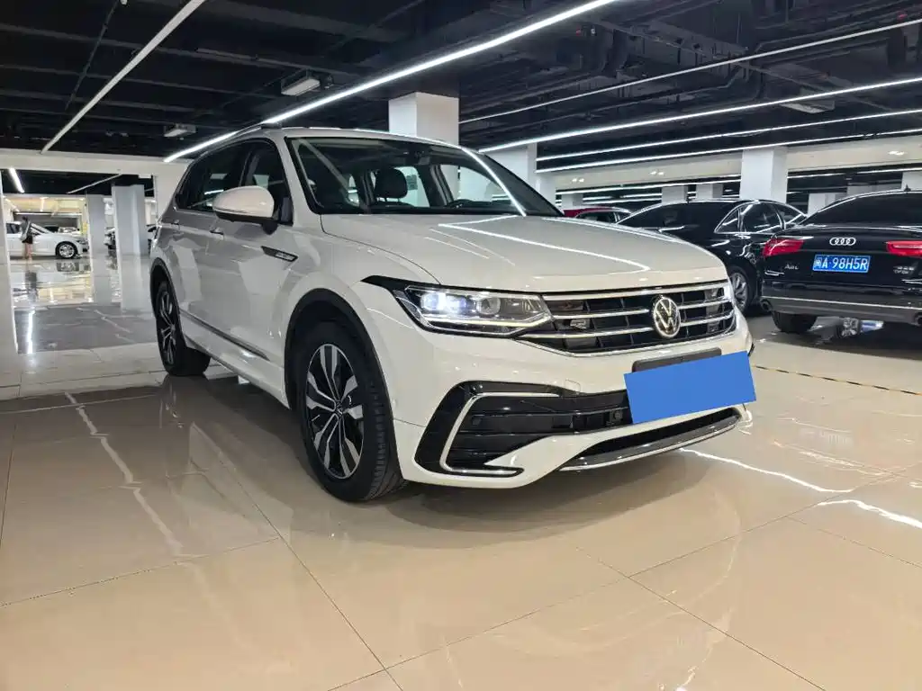 Volkswagen Tiguan L 2022