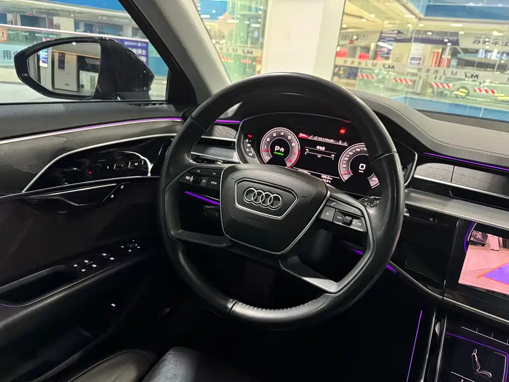 Audi A8 2019 — фото 11