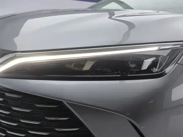 BYD Qin L 2024