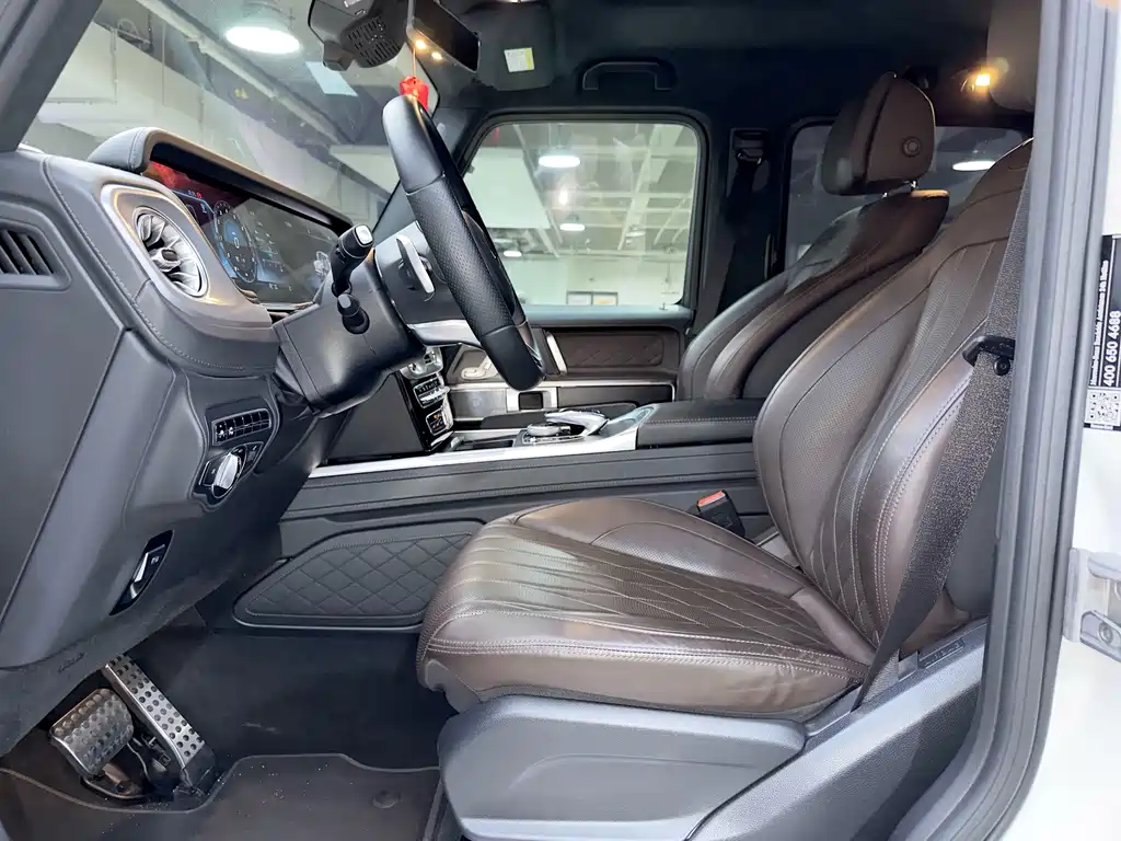 Mercedes-Benz G-Class 2023 — фото 13
