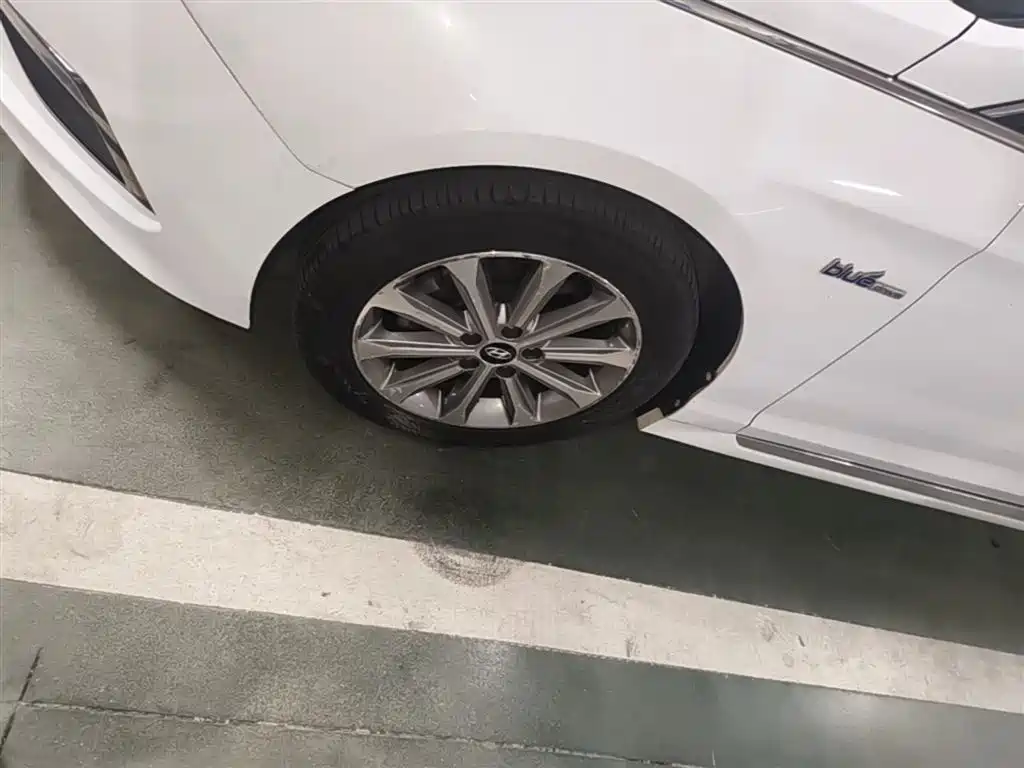 Hyundai Sonata 2016 — фото 23