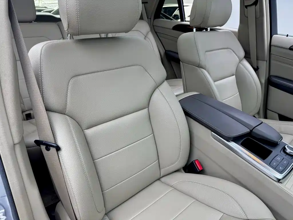 Mercedes-Benz M-Class 2012 — фото 16
