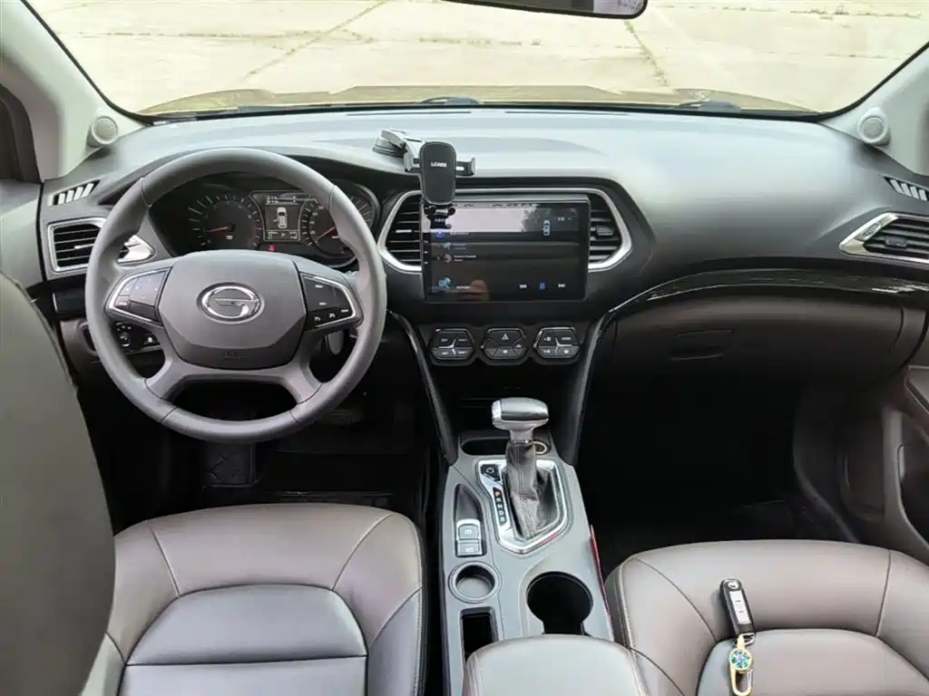 GAC Motor Trumpchi GS4 2016 — фото 10