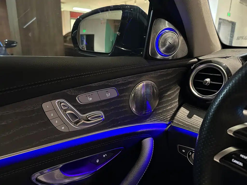 Mercedes-Benz E-Class 2021 — фото 13