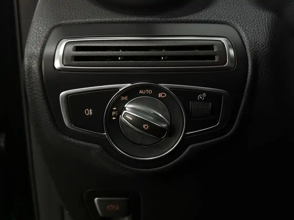 Mercedes-Benz GLC 2020 — фото 21
