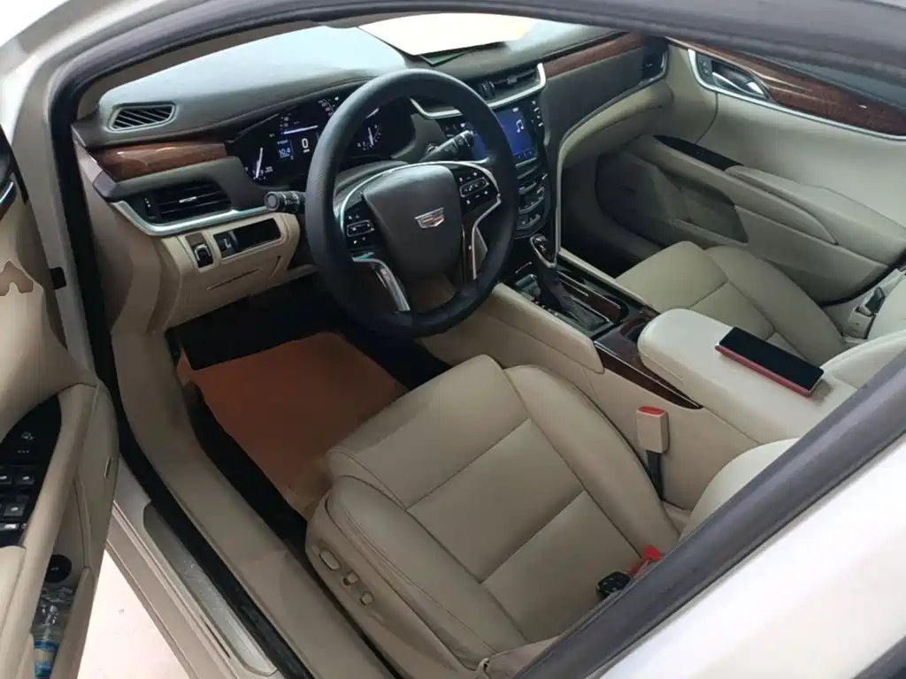 Cadillac XTS 2017 — фото 16