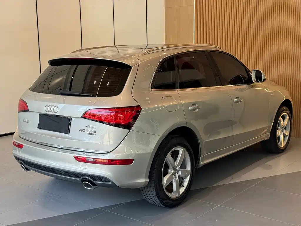 Audi Q5 2018 — фото 18