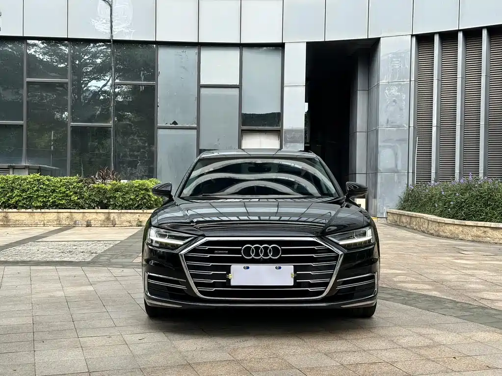 Audi A8 2020 — фото 2