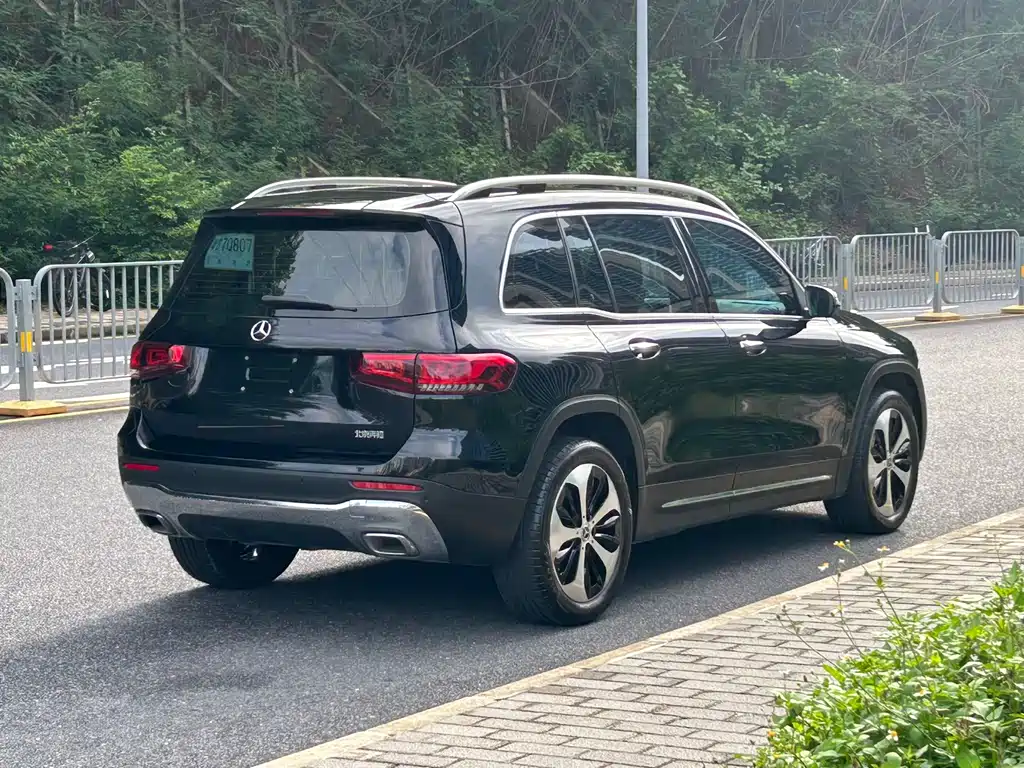 Mercedes-Benz GLB 2023 — фото 10
