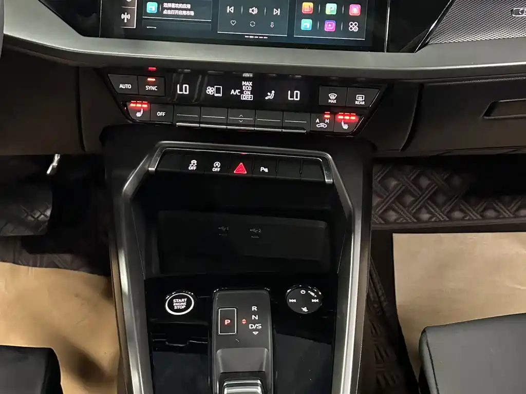 Audi A3 2023 — фото 19
