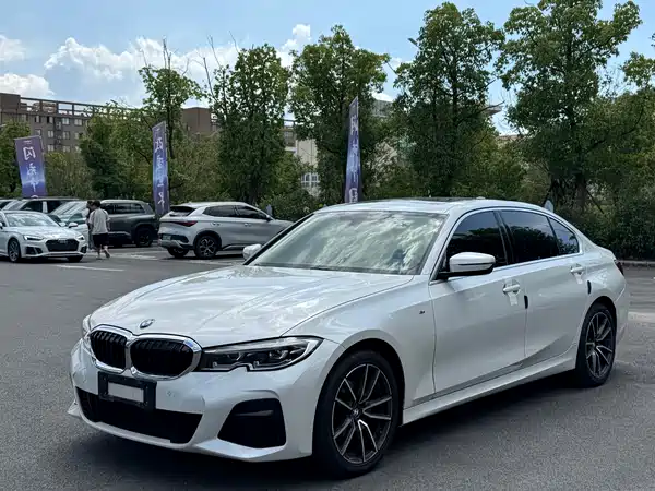 BMW 3 Series 2022