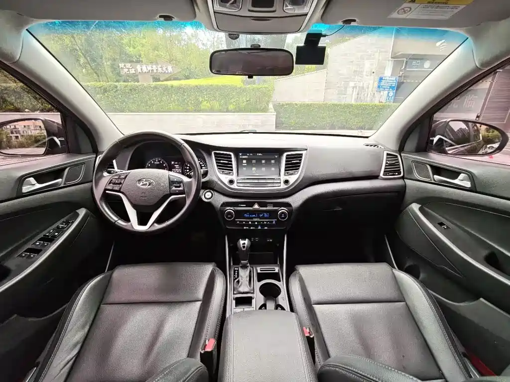 Hyundai Tucson 2015 — фото 12