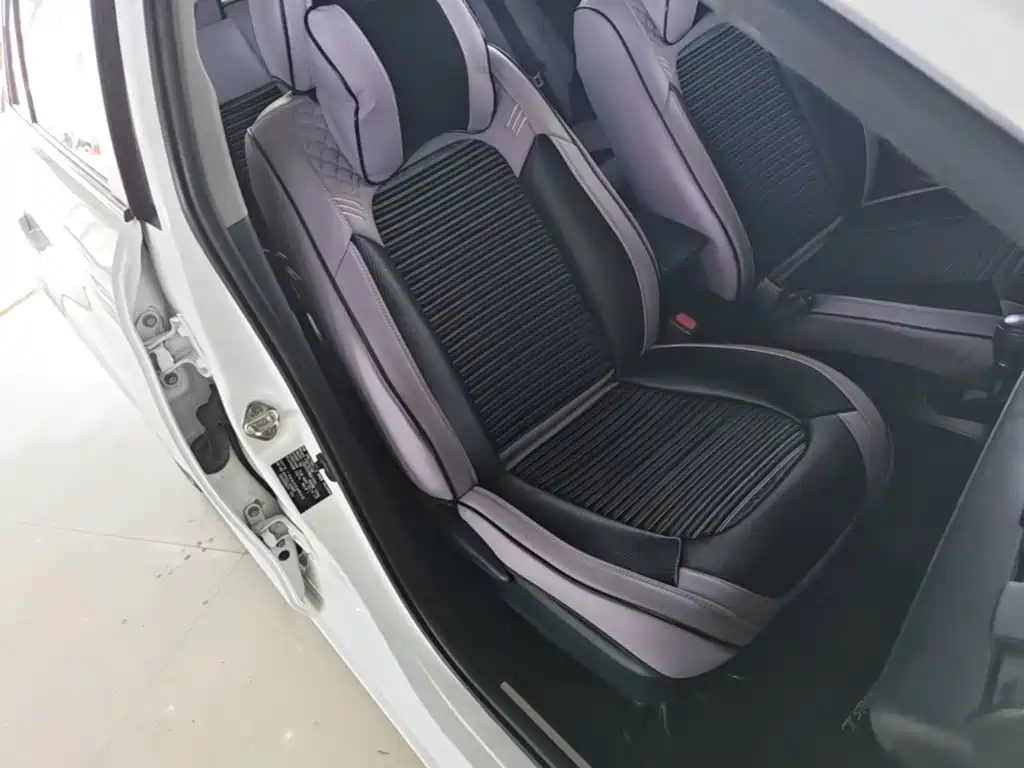 Toyota Yaris L 2021 — фото 25