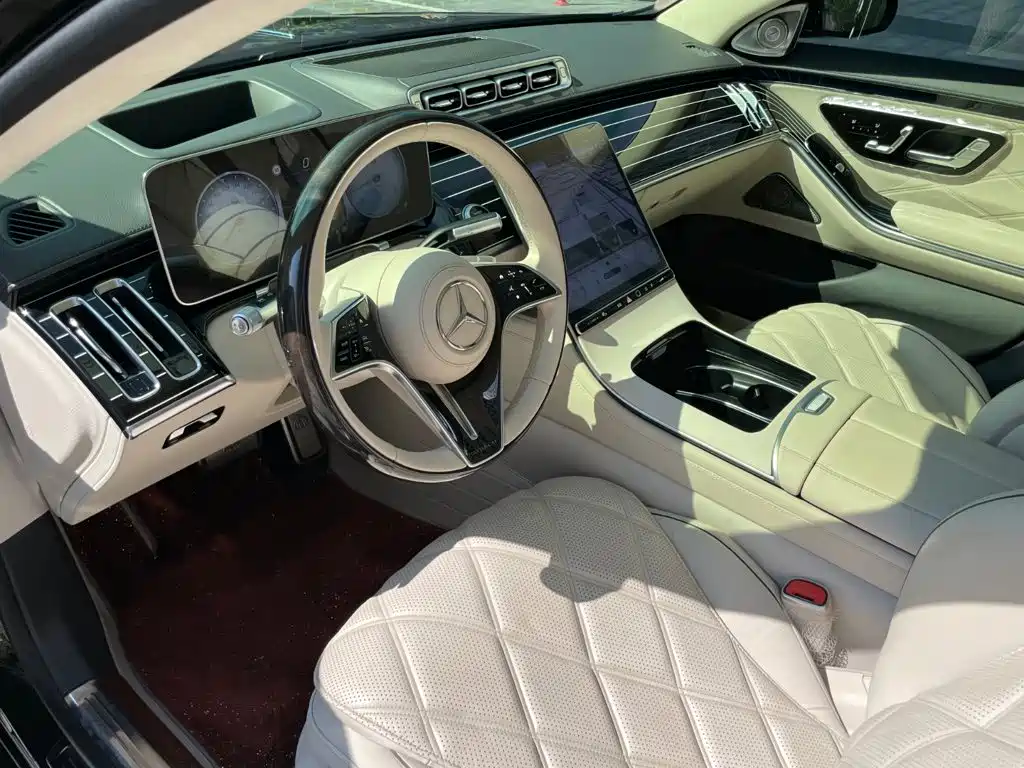 Mercedes-Benz Maybach S-Class 2023 — фото 12