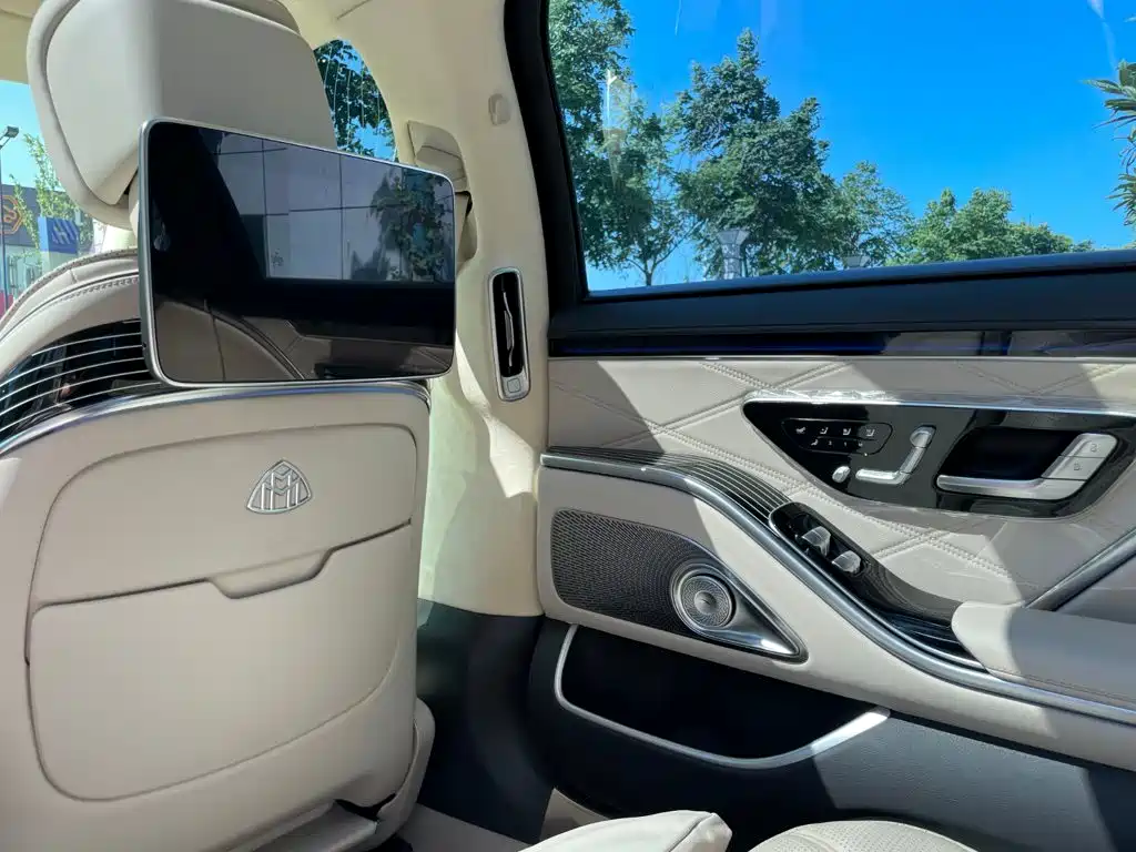 Mercedes-Benz Maybach S-Class 2023 — фото 18
