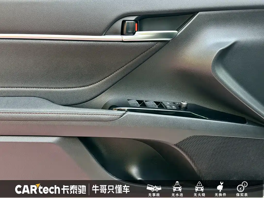 Toyota Camry 2022 — фото 7