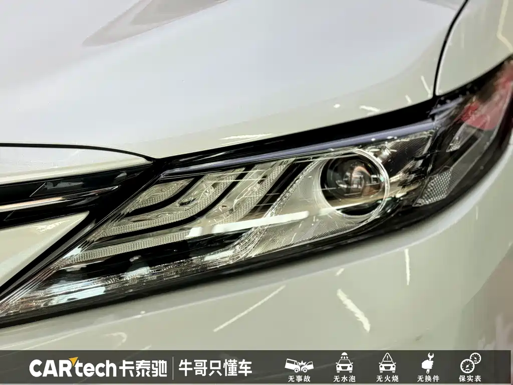 Toyota Camry 2022 — фото 5