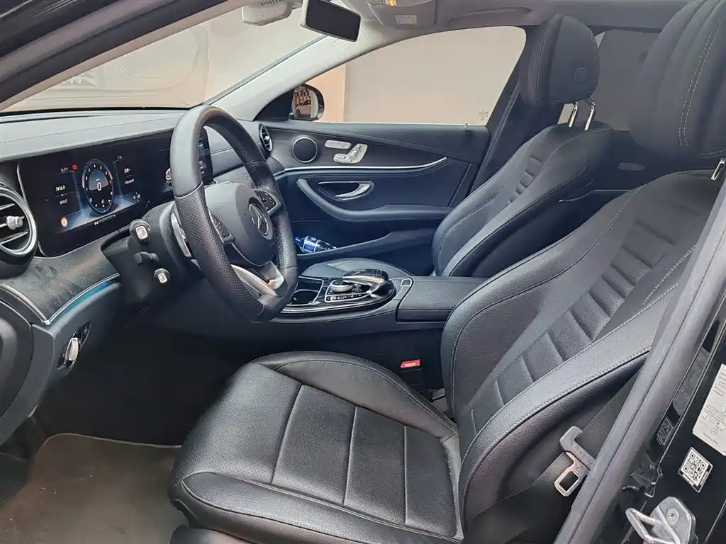 Mercedes-Benz E-Class 2016 — фото 13
