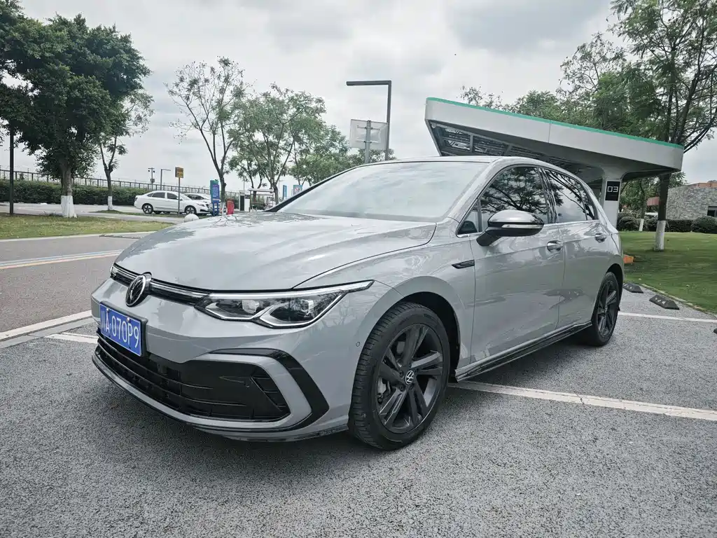 Volkswagen Golf 2023