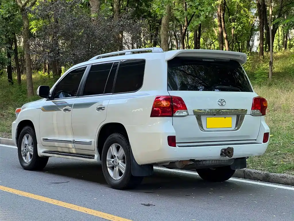 Toyota Land Cruiser 2015 — фото 19